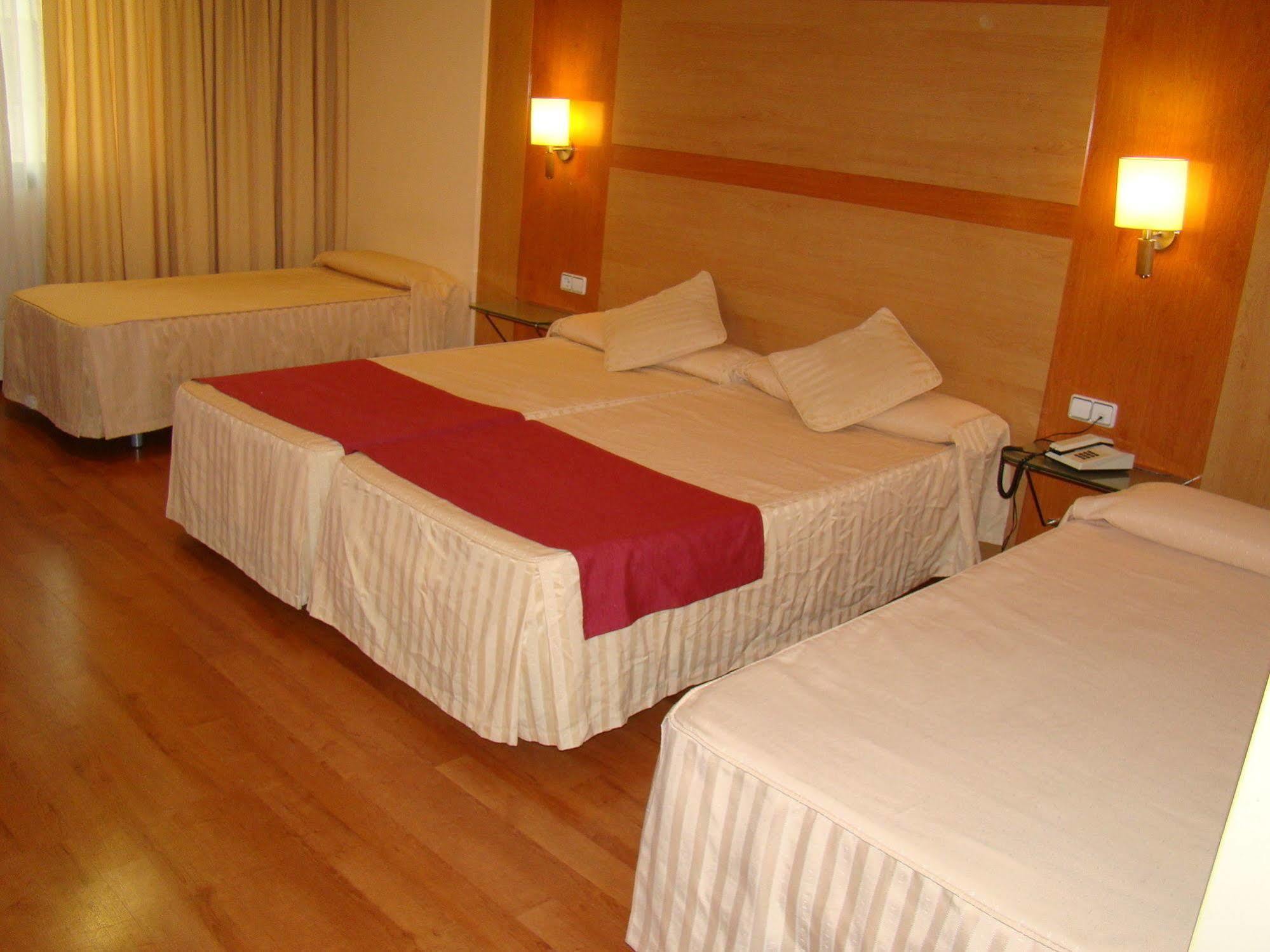 Hotel Reconquista Alcoy Exterior foto